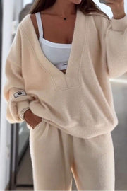 Women's Low Collar Long Sleeve Pullover Sweatshirt Two Piece Set