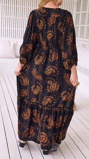 Women's V-neck Printed Long-sleeved Casual Dress