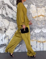 Satin V-neck trouser suit