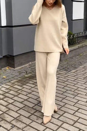 Women's Casual V-neck Solid Color Two-piece Suit